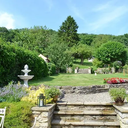 Cottage Chestnut Ebberston